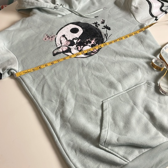 No Boundaries Oversized Long Hoodie with front Pocket- L (Junior 11/13) - Picture 5 of 10